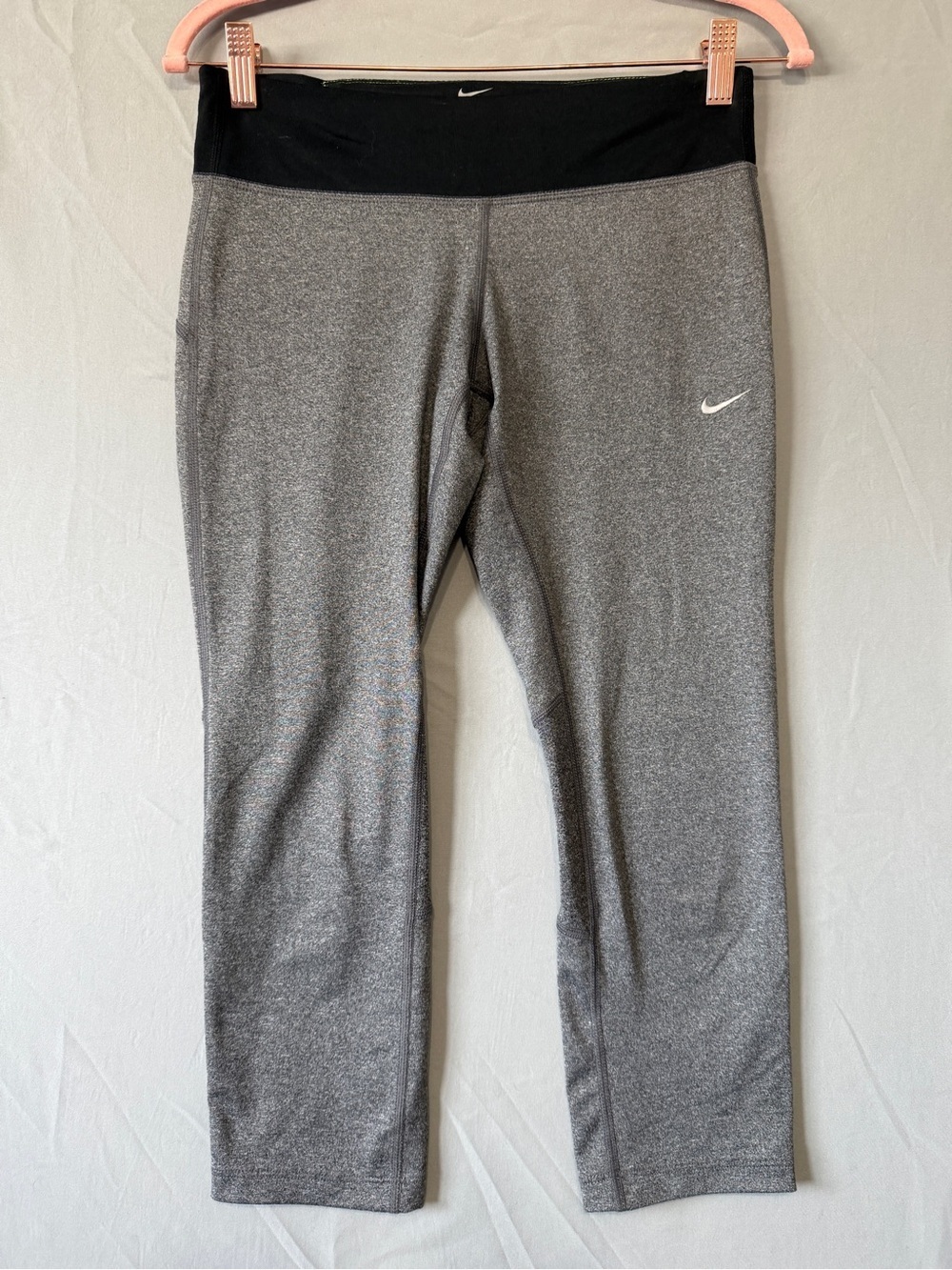 Nike Womens Dri-Fit Cropped Leggings Size S Grey Logo Gym Workout Yoga Running